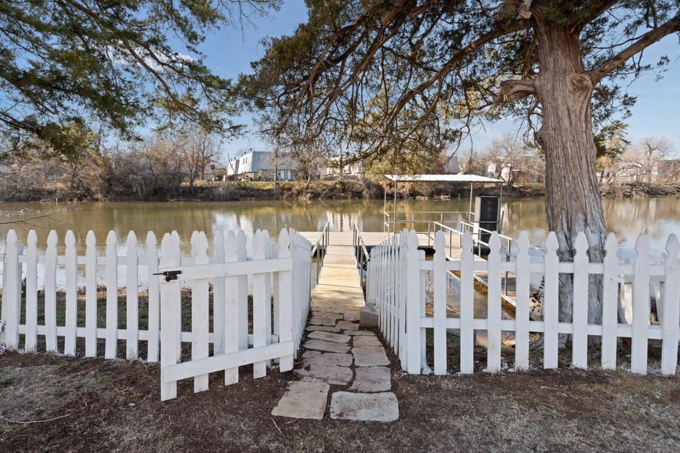Natural landscape, Garden, River view