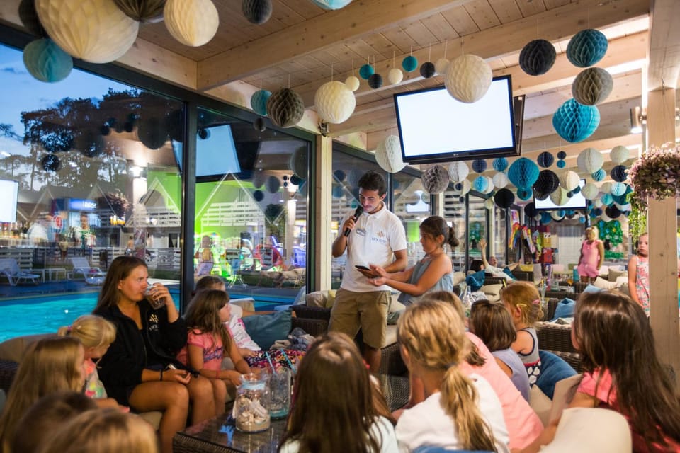 Staff, People, Activities, Karaoke, Lobby or reception, Lounge or bar, Kids's club, On site, Area and facilities, Swimming pool, Sunset, young children, older children, Family