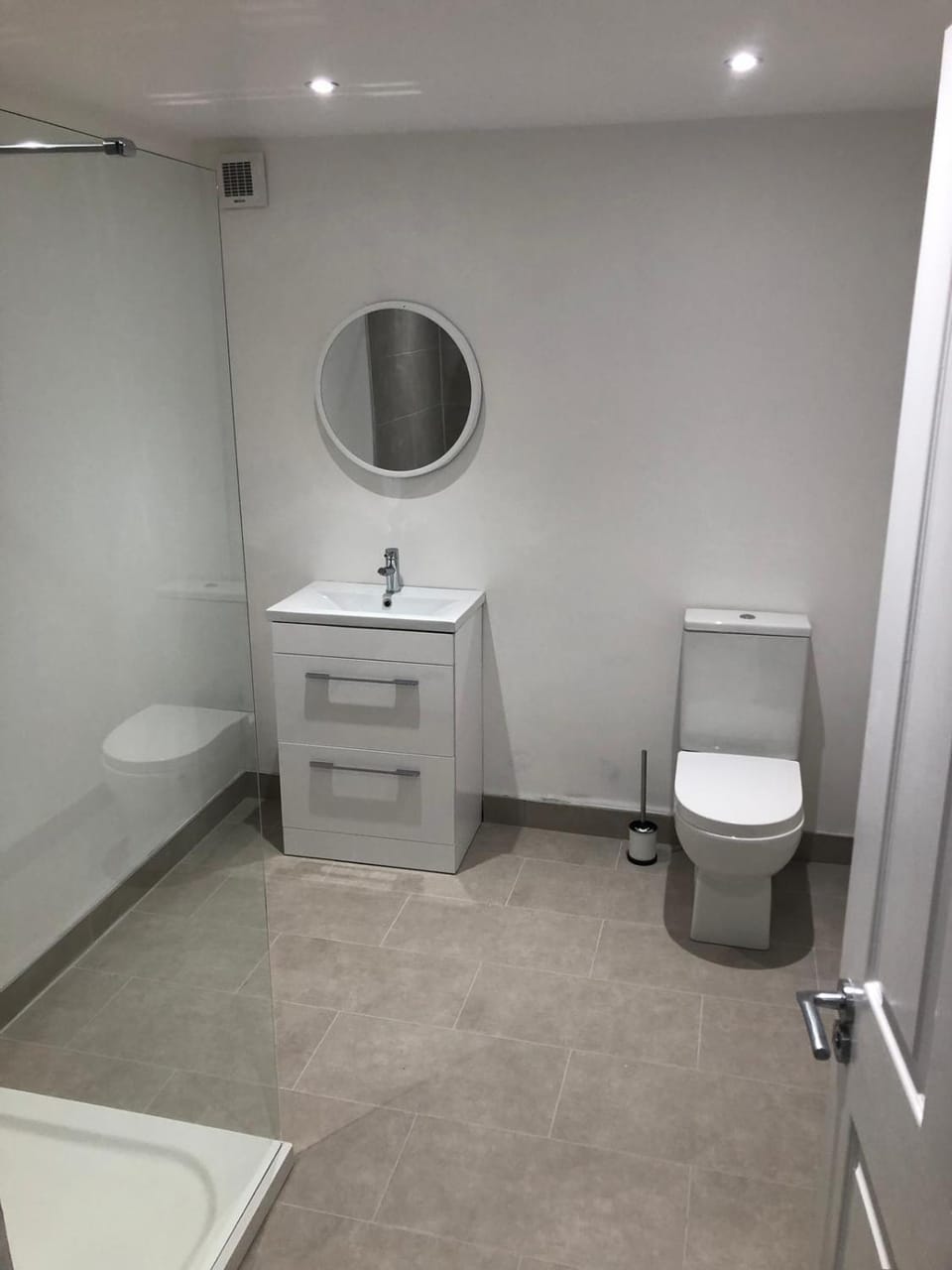 Central 2nd Floor Apt Close To Beach And Golf Club Apartment in Portrush