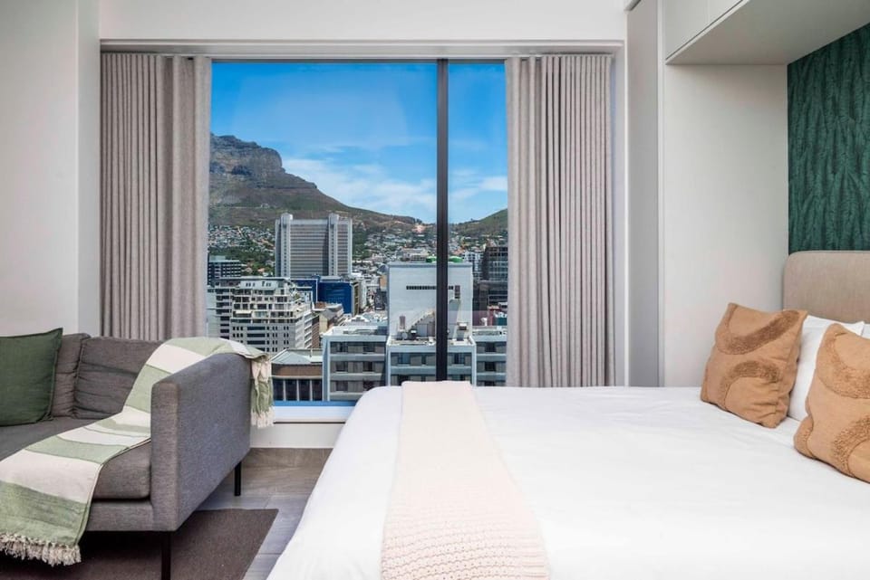 Studio At the Rubik Table Mountain Views Balcony Apartment in Cape Town
