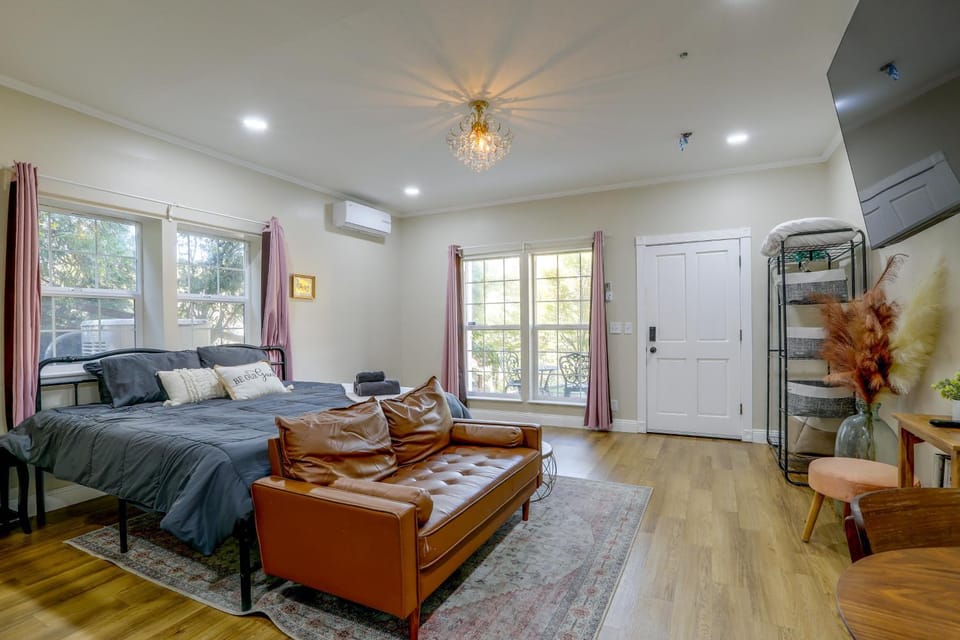 Resort Perks! Relaxing Couple’s Gem in Amador City Apartment in Amador City
