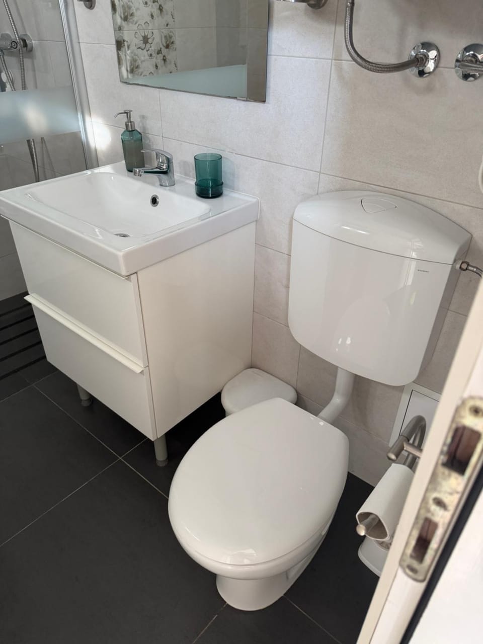 Shower, Toilet, Bathroom