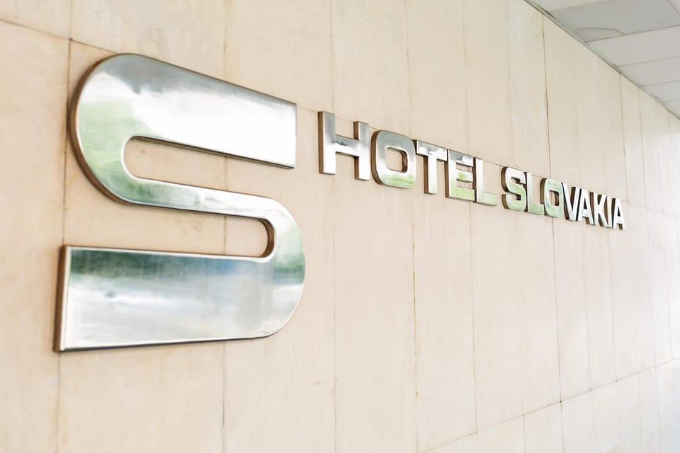Property building, Property logo or sign