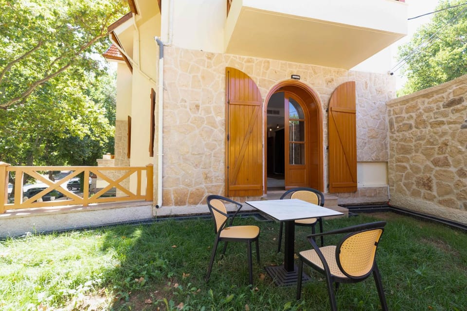 Suite Michlifen, Hôtel Palais de lion Bed and Breakfast in Fez-Meknès