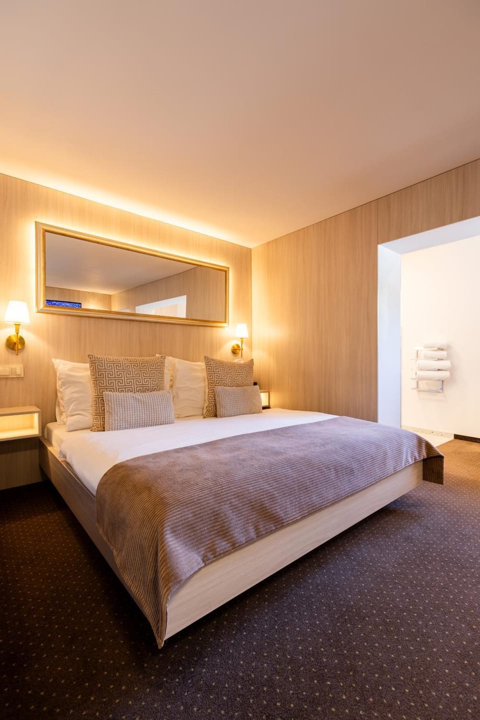 Bed, Photo of the whole room, Decorative detail, Bedroom, furniture