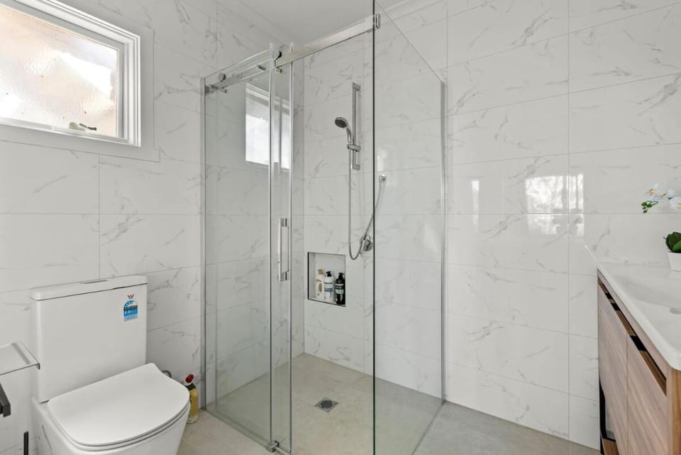 StayAU Coastal Haven Pet-Friendly 4 Mins to Sea House in Melbourne