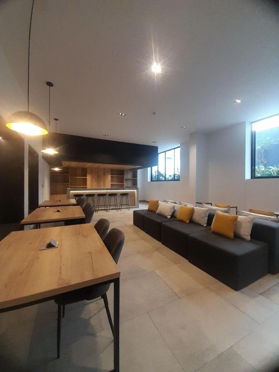 Intira Suites & Hotel Hotel in Lince