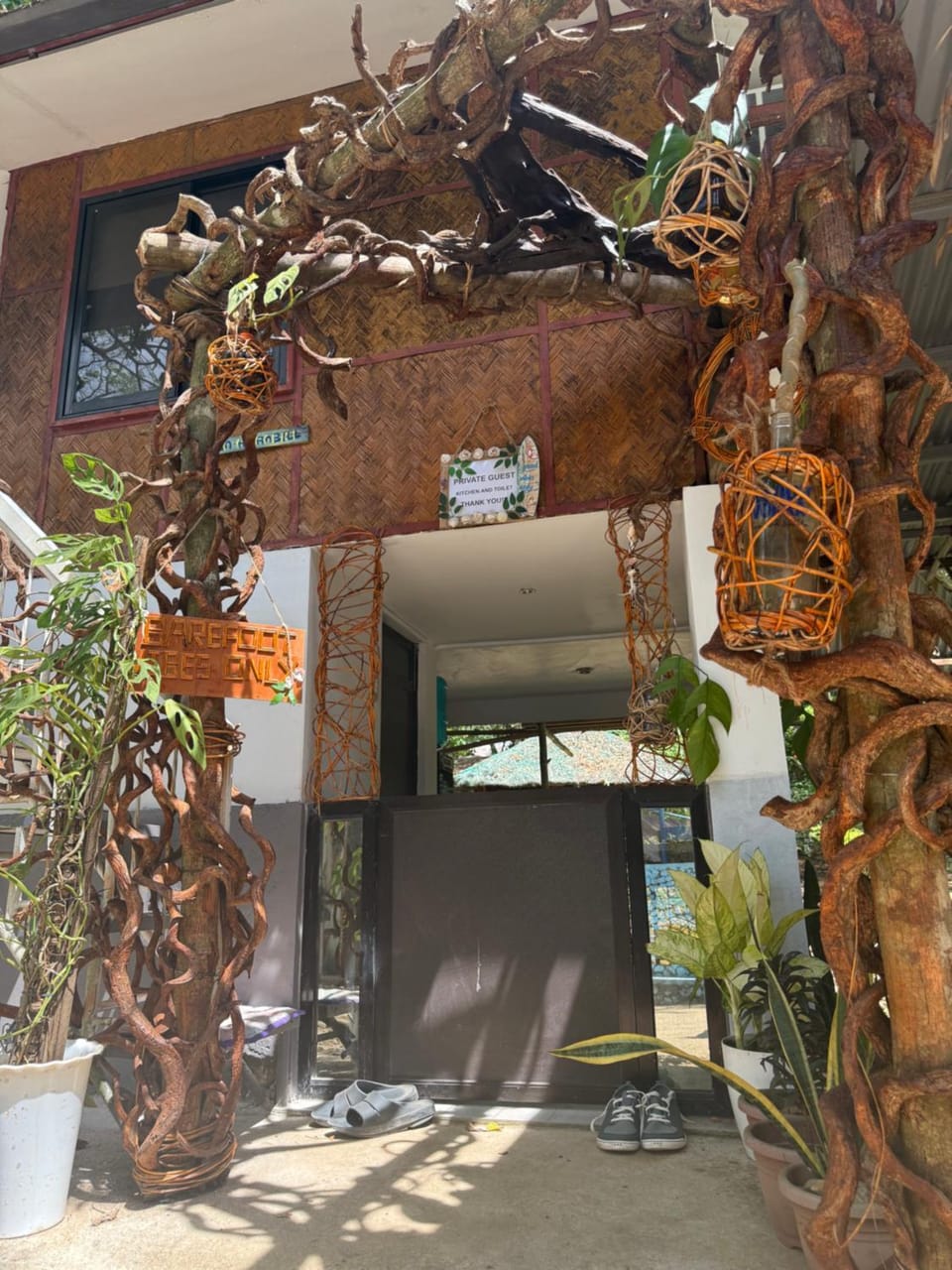Banana Cabana Apartment in Coron