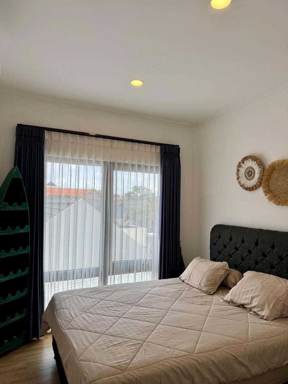Rumah Sindhu, Beachside, New Modern 3-bedroom 2 bt House in Denpasar