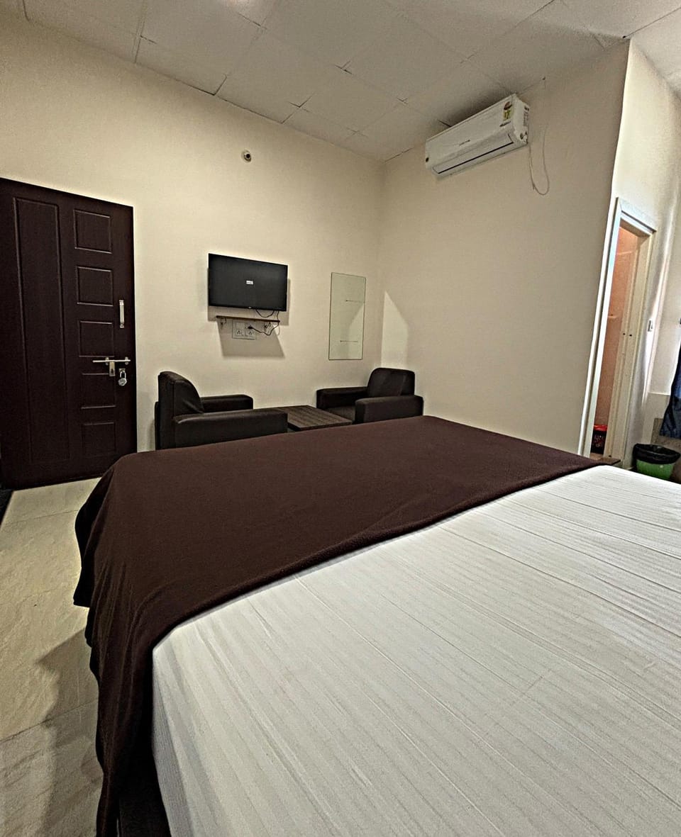S S Lodge Hotel in Karnataka