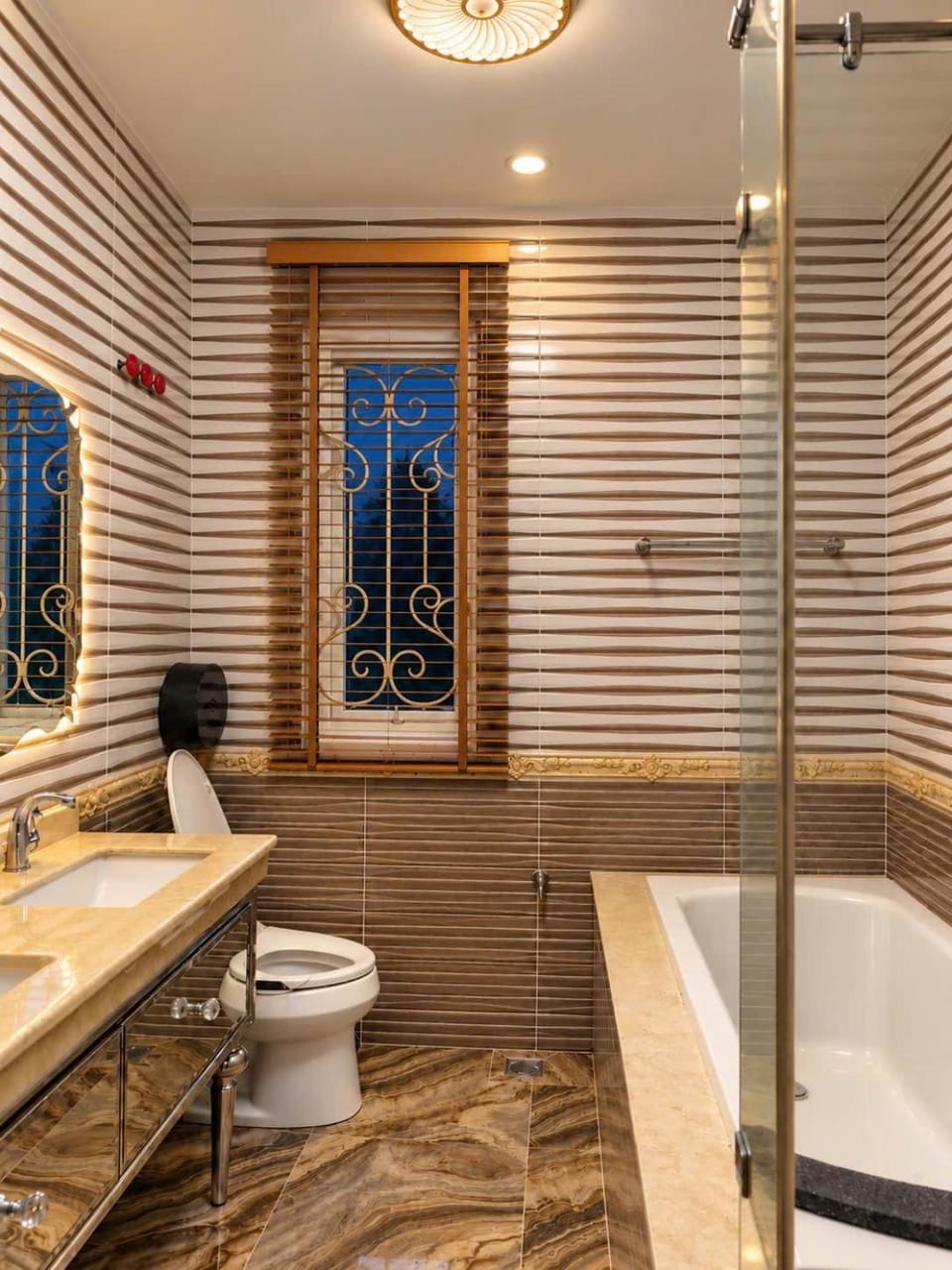 ROYAL LUXURY POOL Villa Villa in Ho Chi Minh City