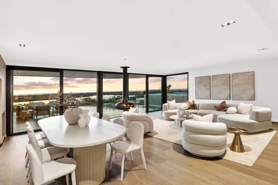 Grand Panorama | Ocean Grove Luxury Retreat House in Ocean Grove