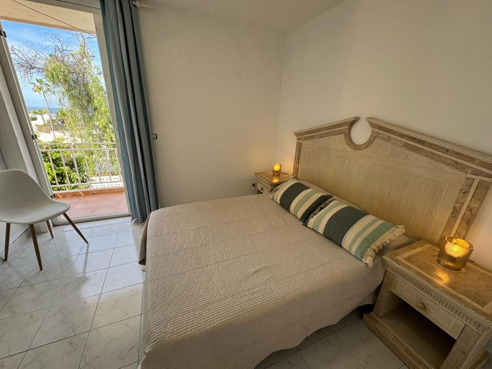Villa las Américas 4-bedrooms parking private Villa in Playa de las Americas