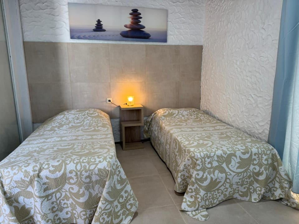 Villa las Américas 4-bedrooms parking private Villa in Playa de las Americas