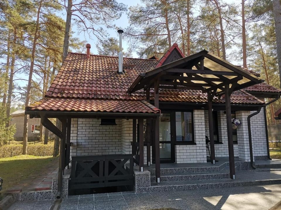 Home in pine forest with sauna House in Estonia