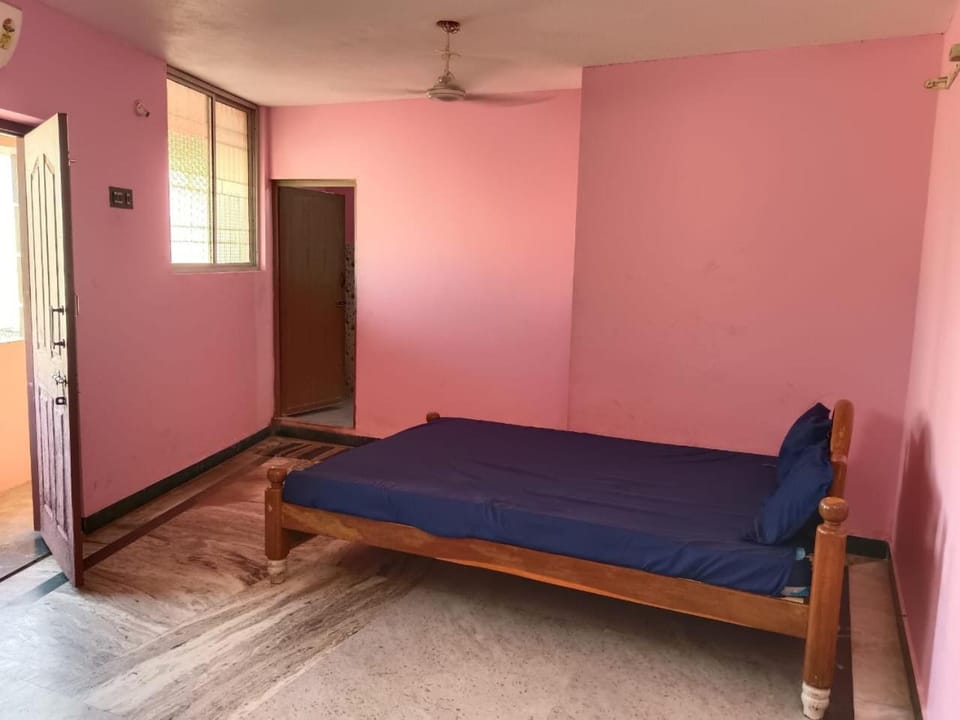 Mk residency non ac rooms Vacation rental in Tamil Nadu