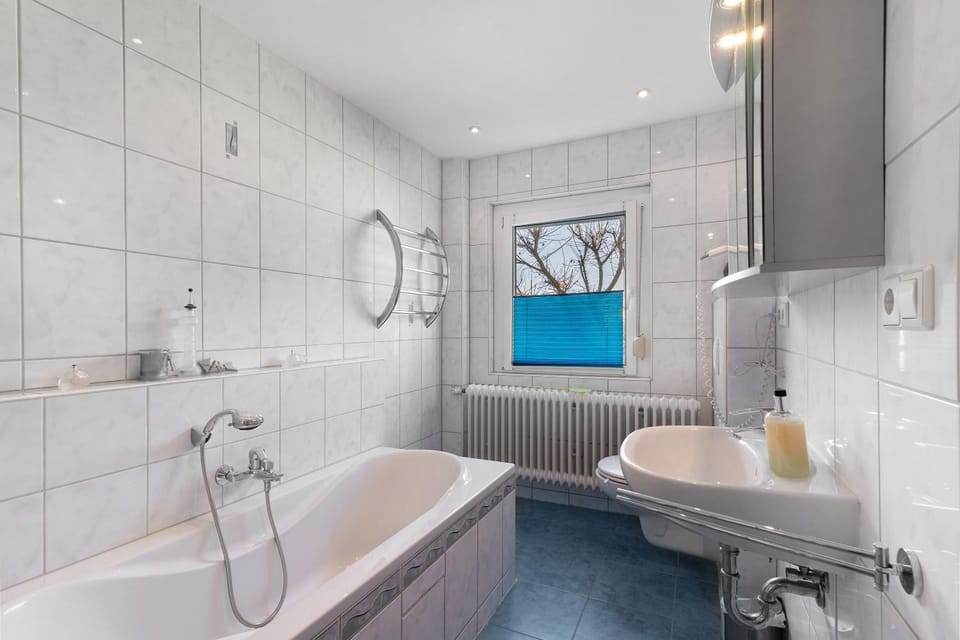 Bathroom, Living room