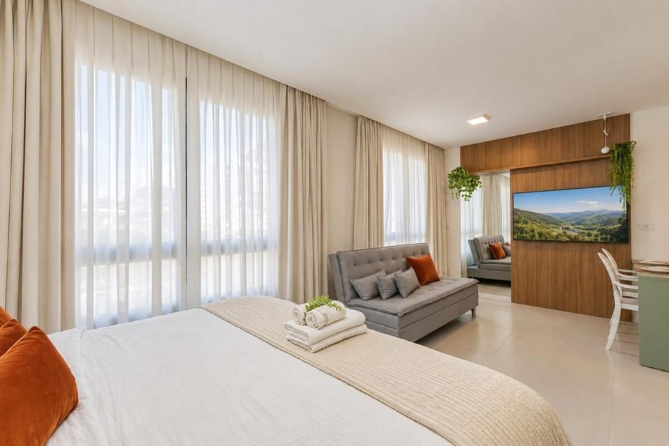 Temple Batel • Studio • King Bed • Smart TV Apartment in Curitiba