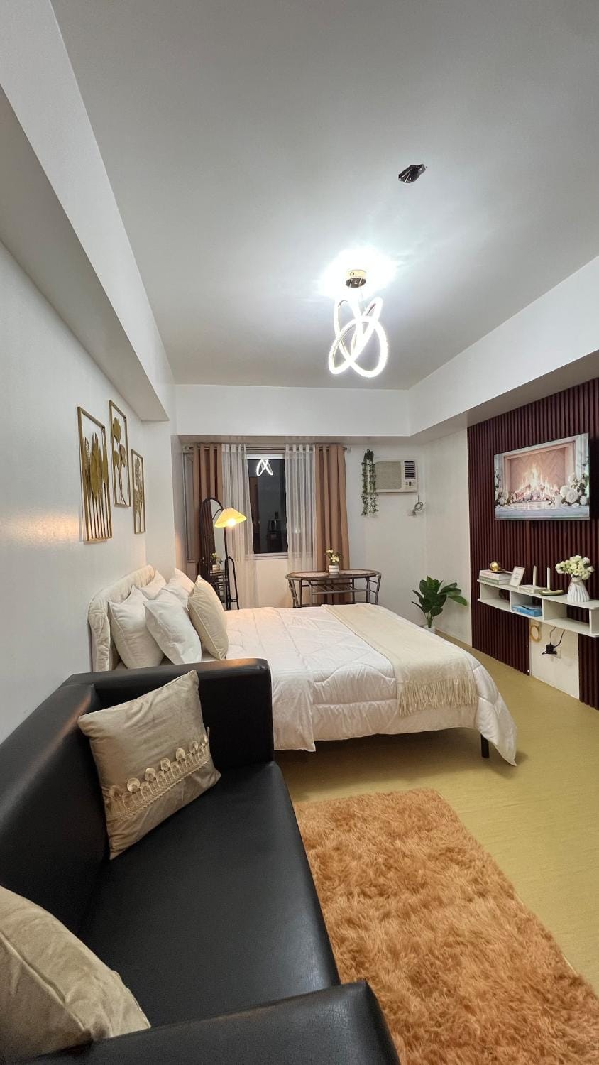 Cozy City View Studio Avida Towers Davao Apartment in Davao City