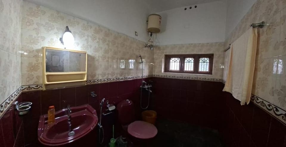 Elegant Villa Retreat - 15 Mins to Kochi Airport Villa in Kerala