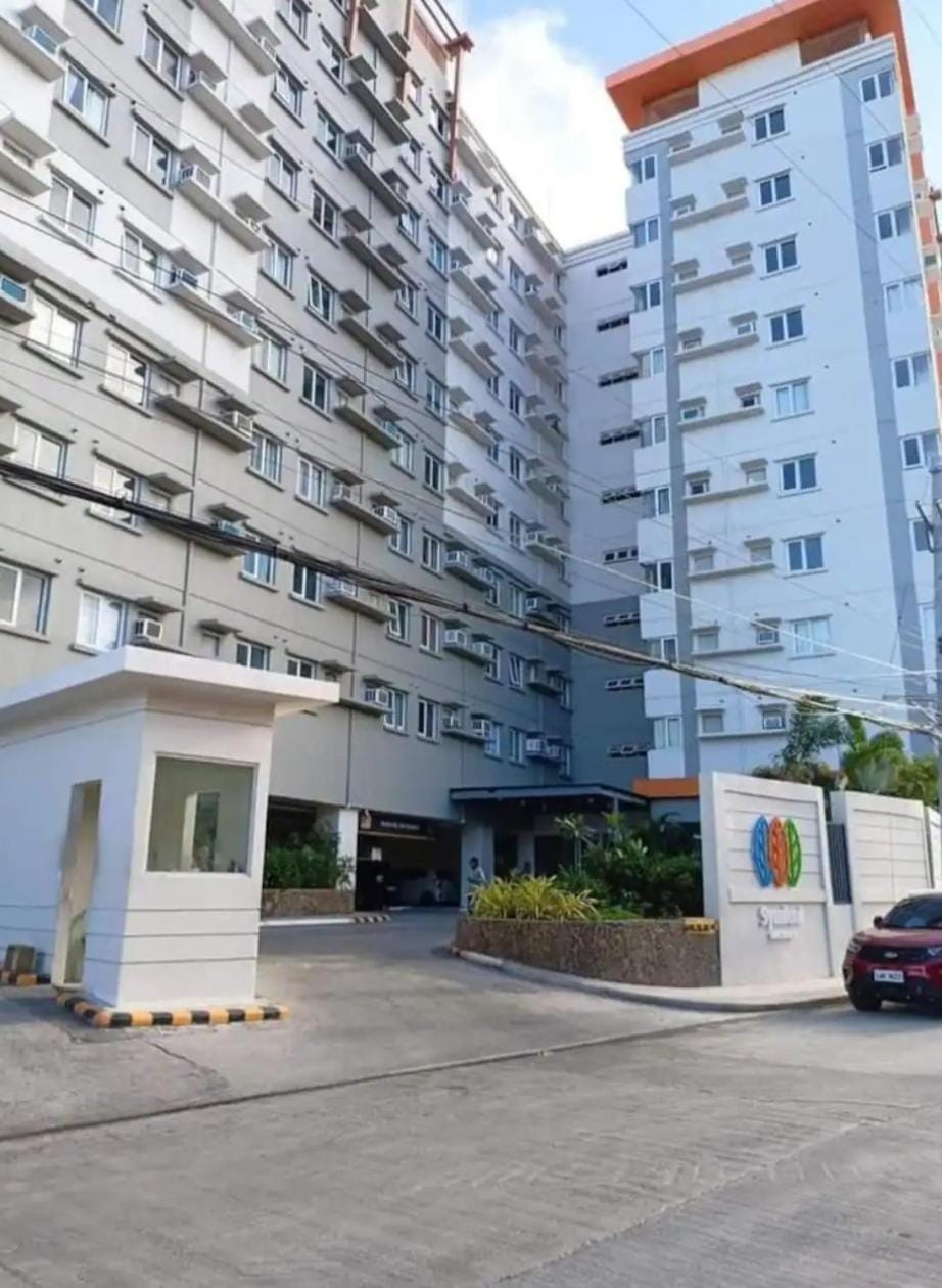 Property building, Location