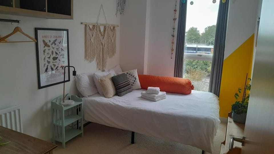 Modern London flat, brilliant location Apartment in London Borough of Southwark