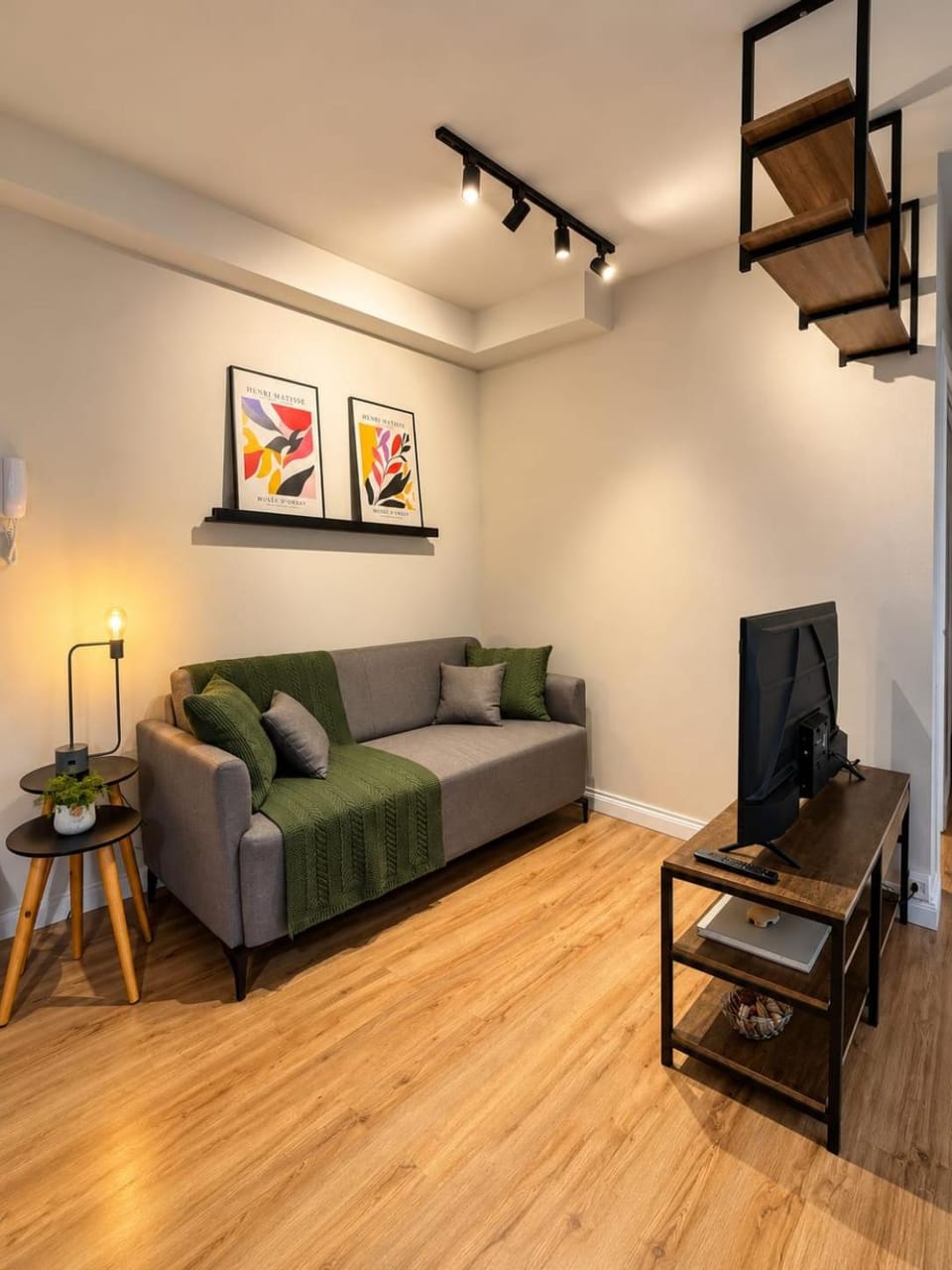 Communal lounge/ TV room, Seating area