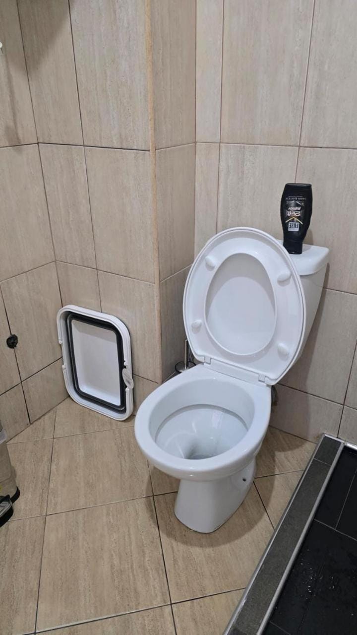 Toilet, Bathroom