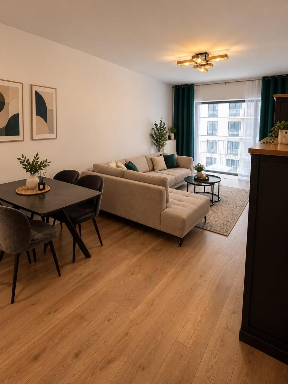 Golden Nest Apartments & Iris Apartment in Romania
