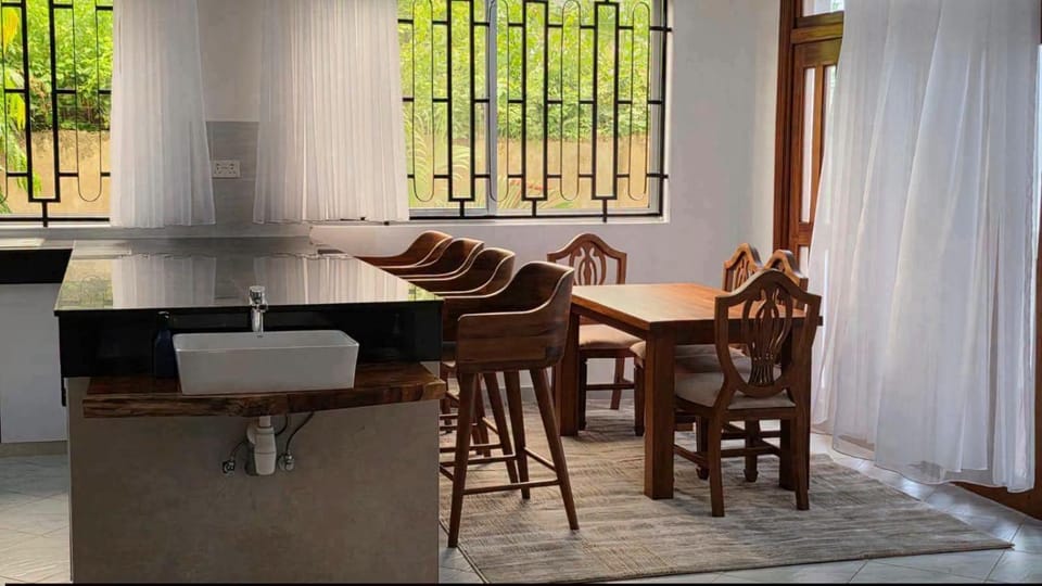 Veev house 4br Beachfront Villa in Diani Beach