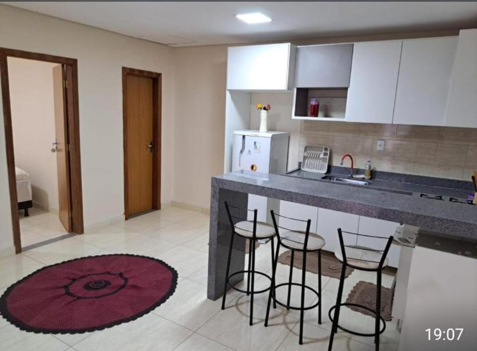 Kitchen or kitchenette, Dining area, minibar, pet friendly, stove