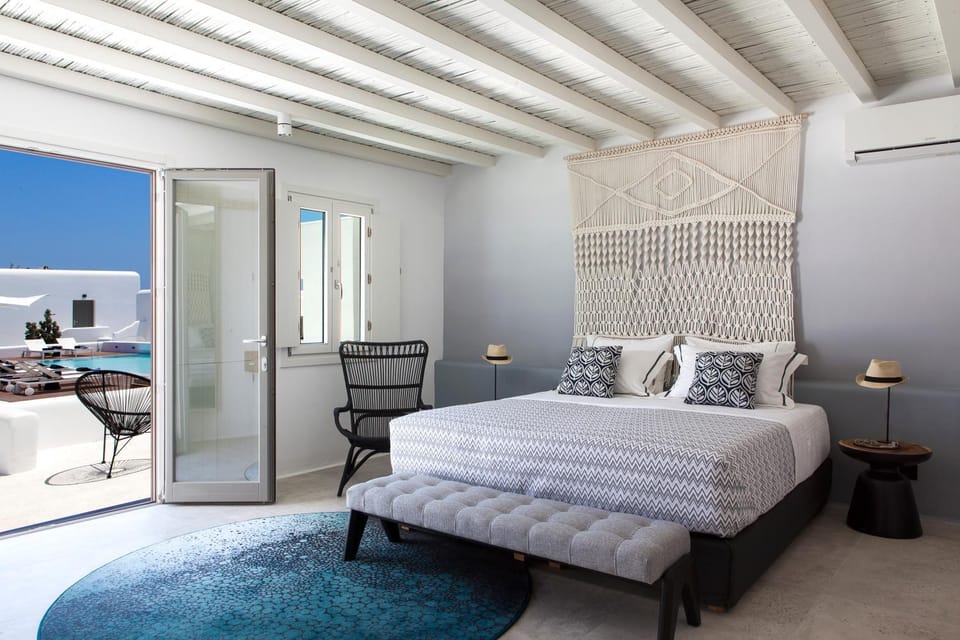 View (from property/room), Living room, Seating area, Bedroom
