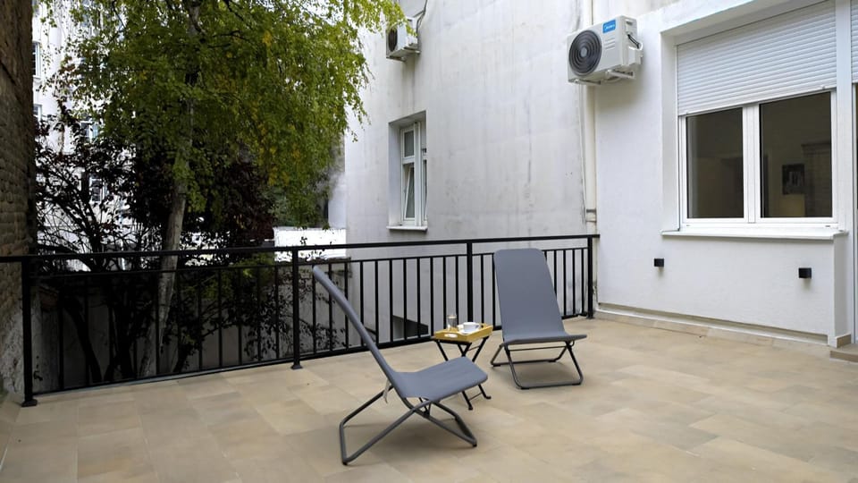View (from property/room), Balcony/Terrace