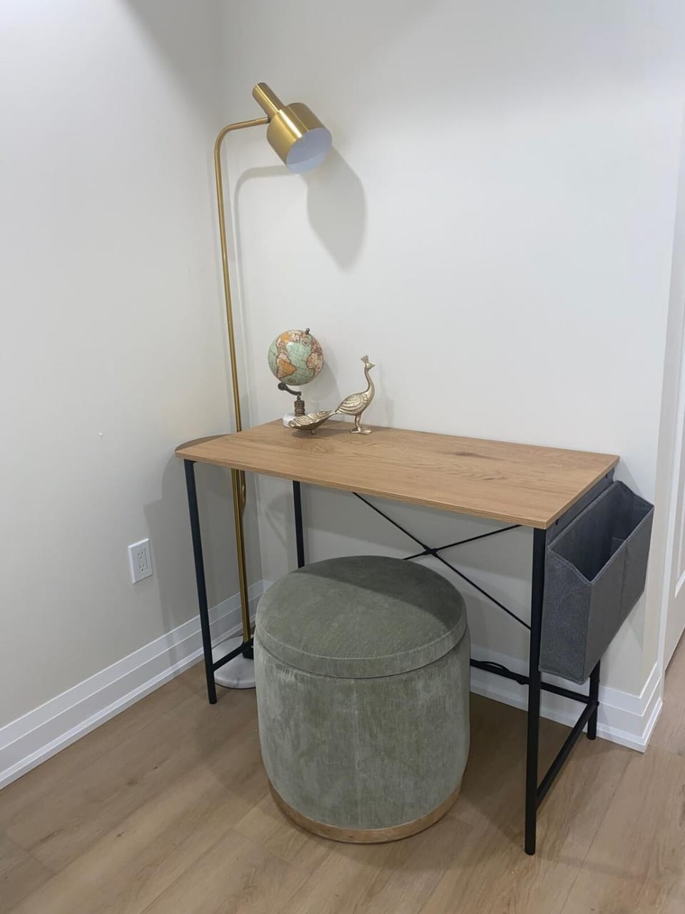 Cozy mini getaway Apartment in Welland