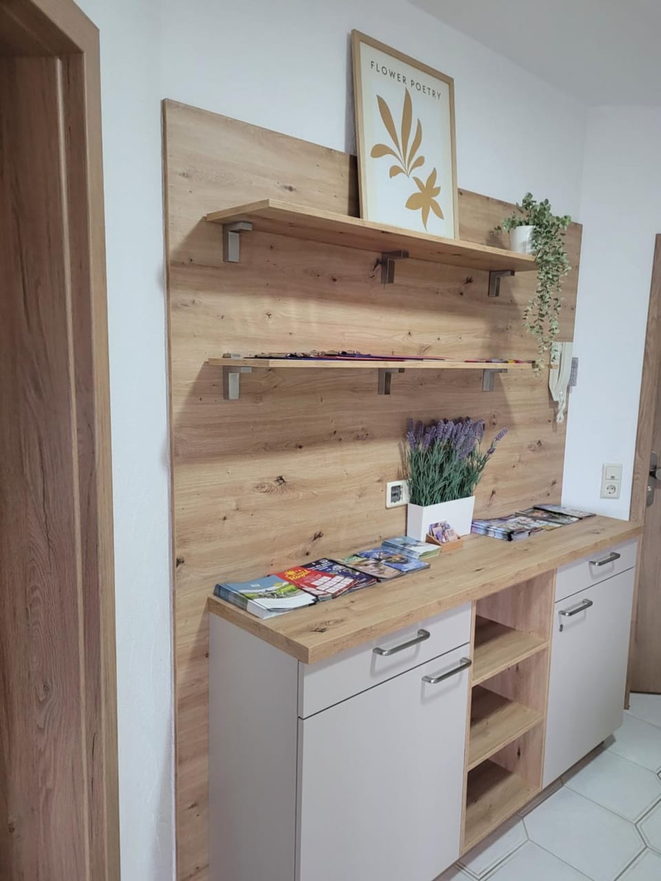 Facade/entrance, Internal: Not applicable to any particular room