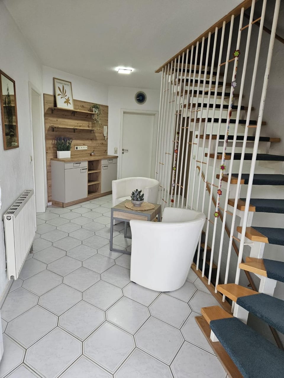 Facade/entrance, Internal: Not applicable to any particular room