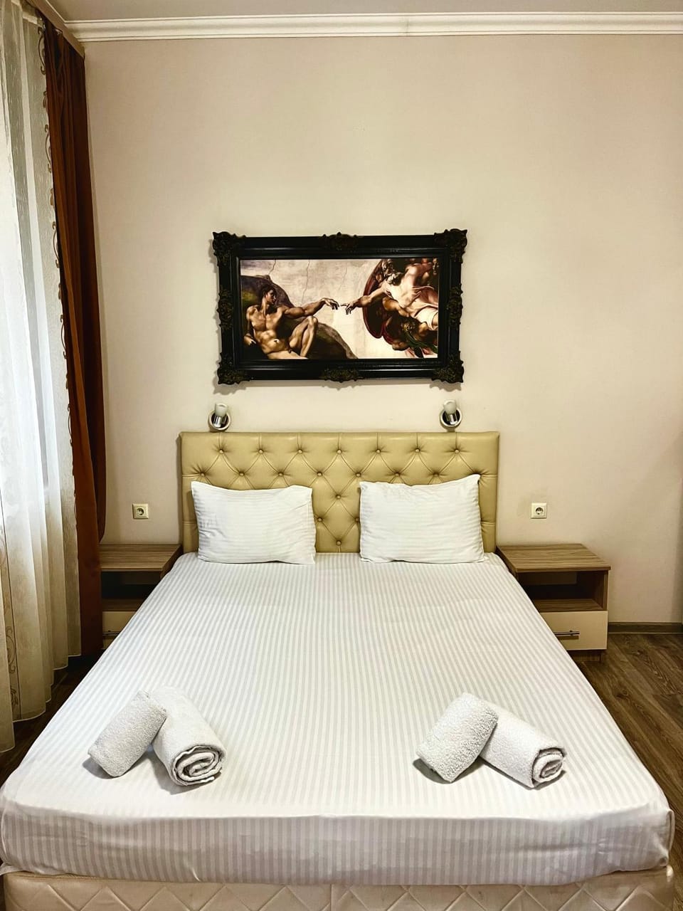 Bed, Photo of the whole room, Bedroom, towels