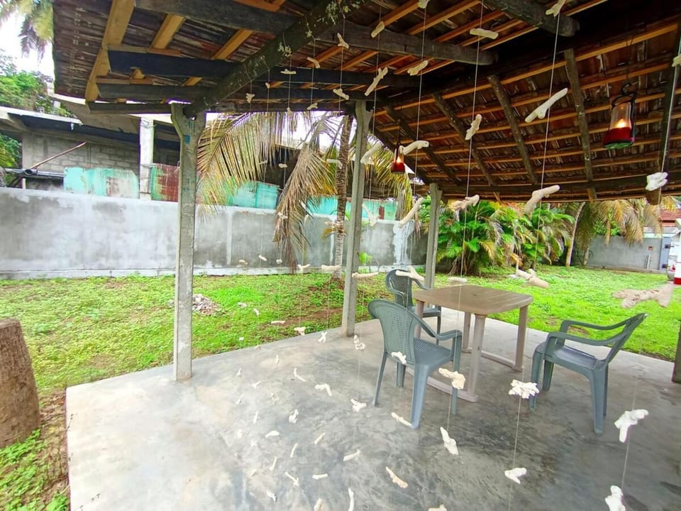 Nisala Villa Mirissa - 3 Bedrooms & Private Garden Villa in Mirissa