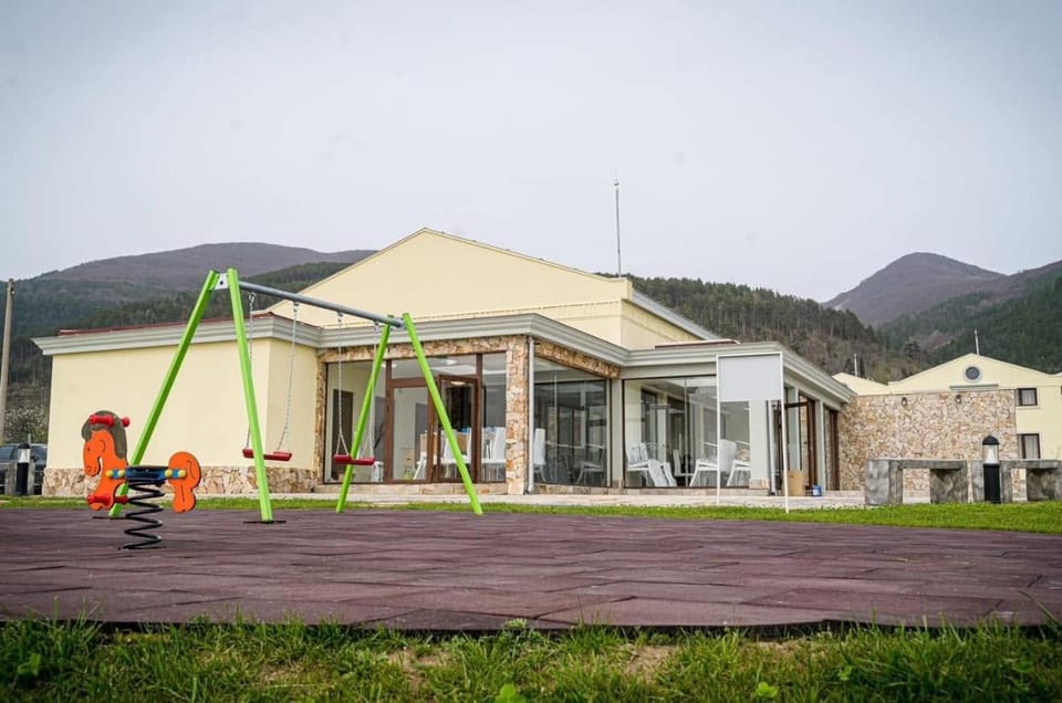 Ресторант и къщи за гости Тракийски царе Hotel in Stara Zagora, Bulgaria