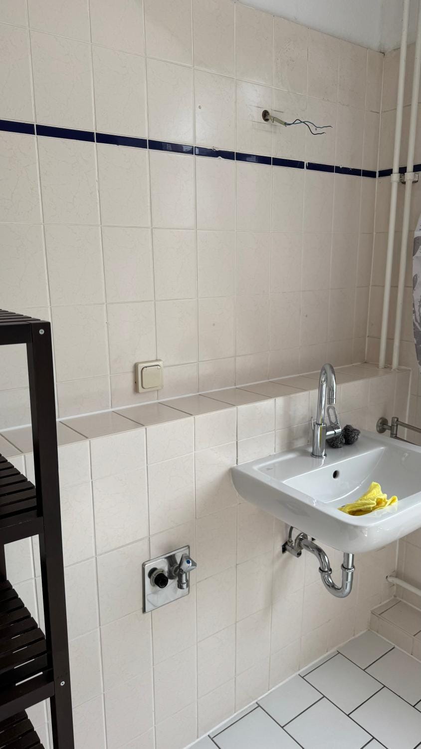 Monteur Quartier W Halberstadt Ankommen, auspacken, wohlfühlen Einzelbetten, WLAN, Parkplatz, Handtücher Bettwäsche inklusive Vacation rental in Saxony-Anhalt, Germany