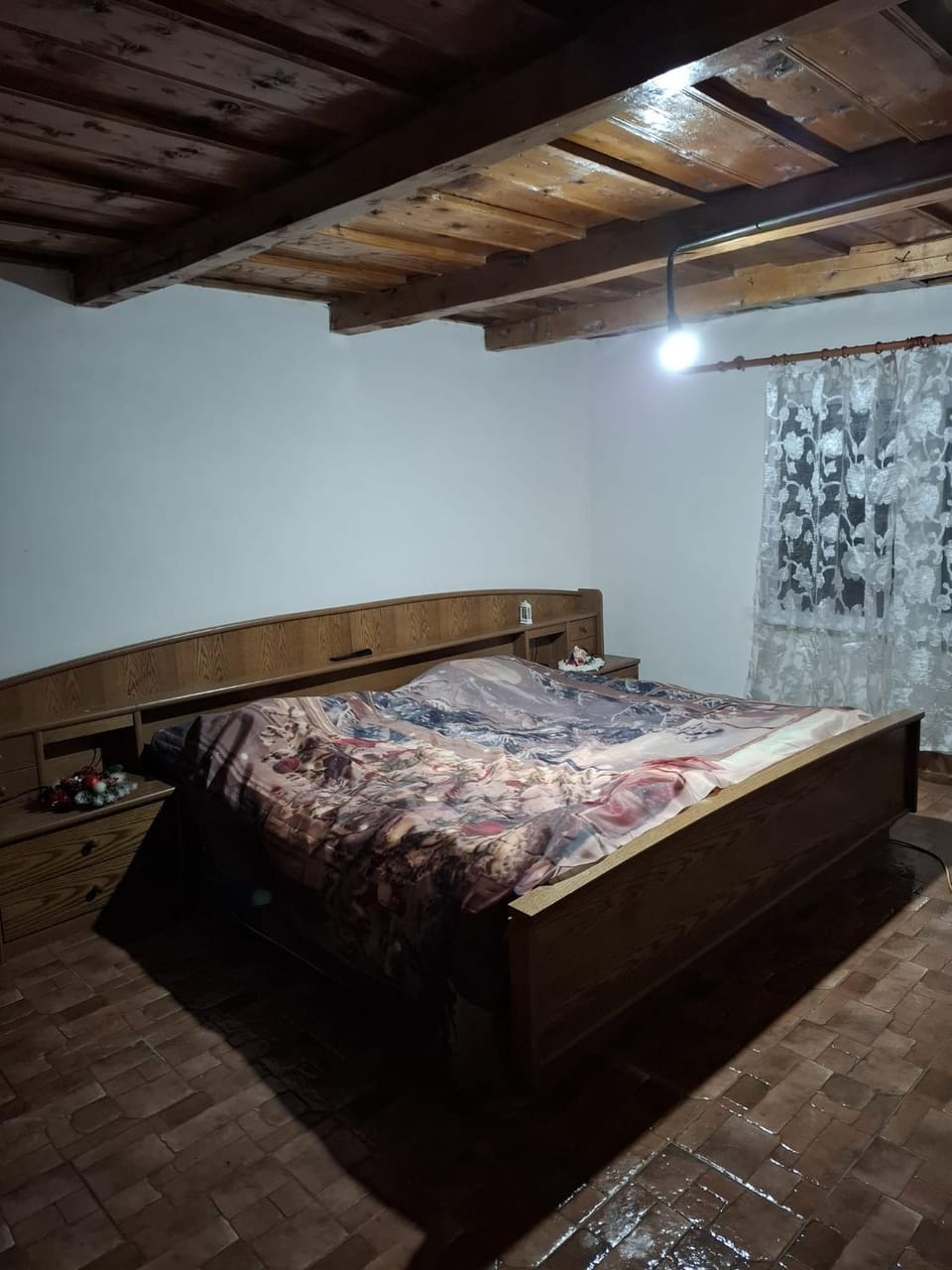 Casa Ciprian House in Romania