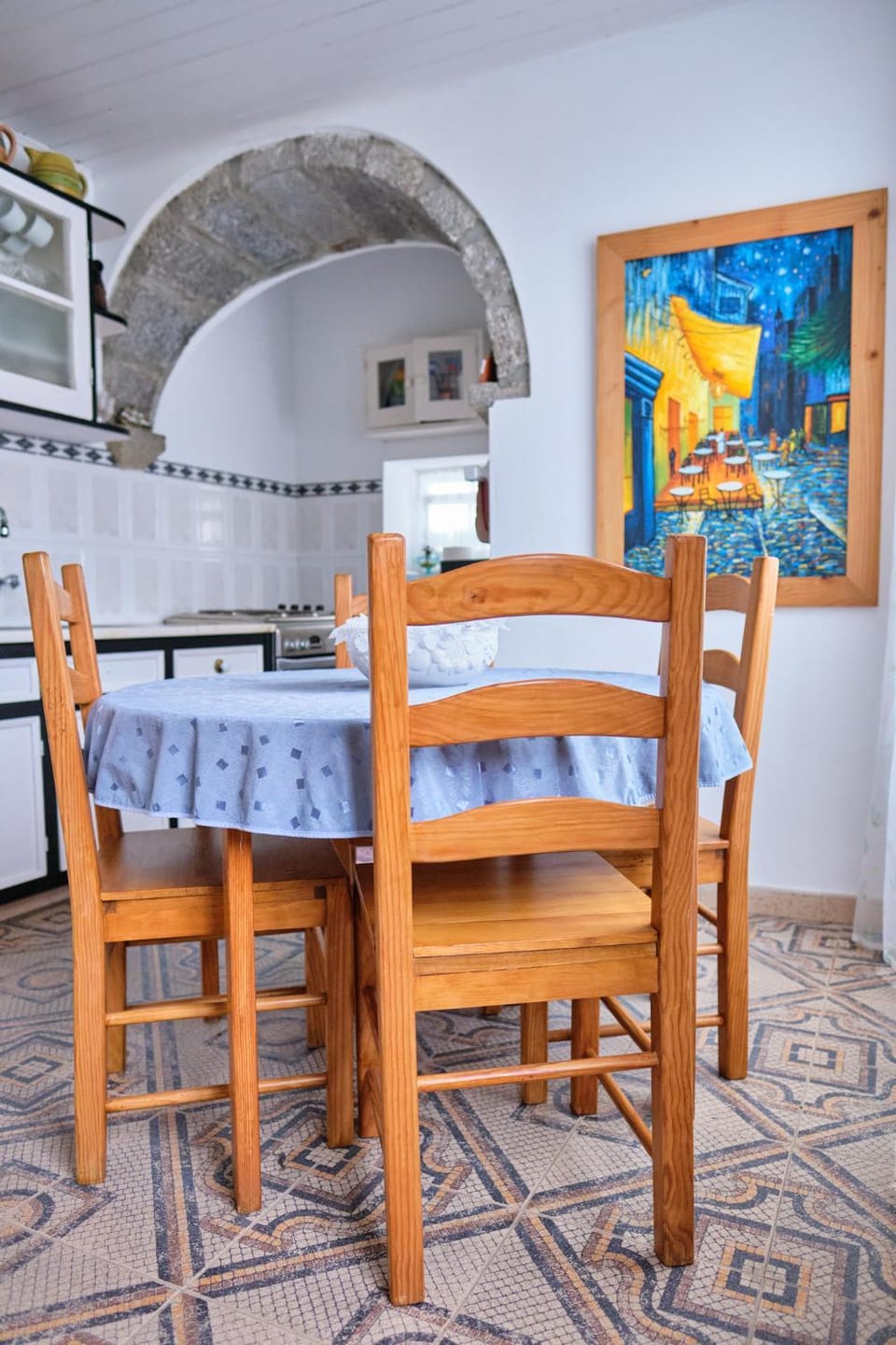 Kitchen or kitchenette, kitchen