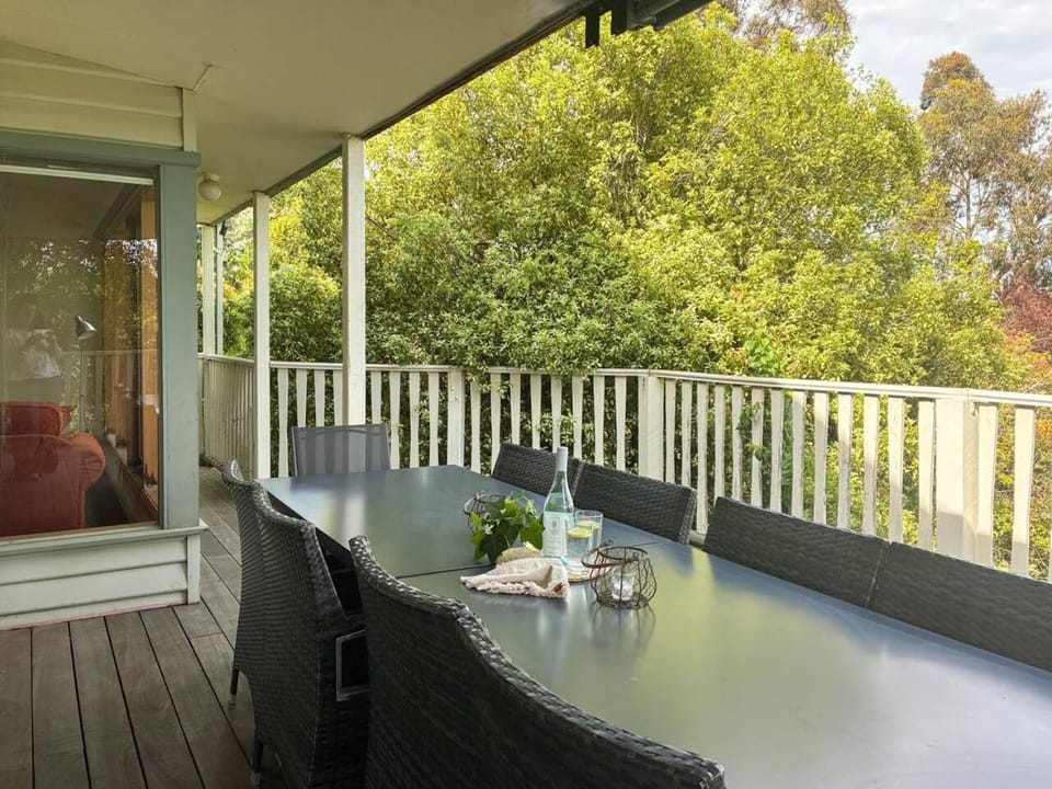 Patio, Garden, View (from property/room), Balcony/Terrace, Seating area, Garden view
