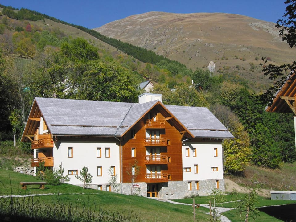 Property building, Natural landscape