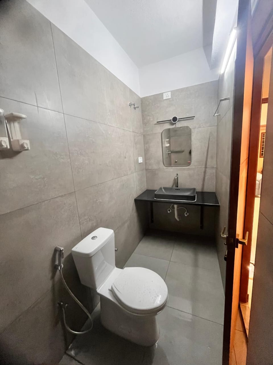 DK heaven service apartment Apartment in Chennai