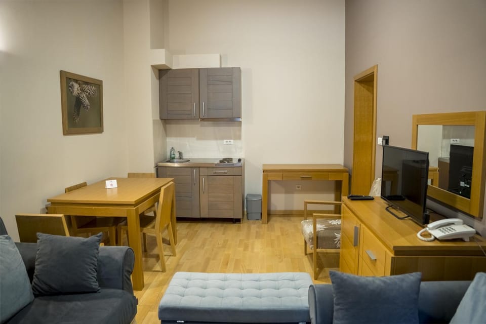 Communal lounge/ TV room