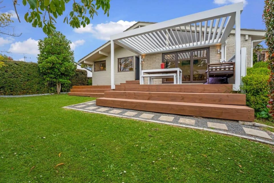 Property building, Garden view