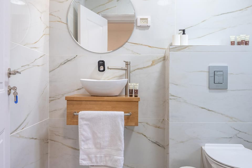 וילה נאנו - וילה עם בריכה פרטית מחוממת ומקורה Apartment in North District