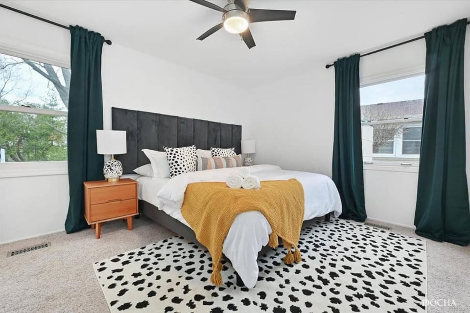 Family Home Near Legoland, Water Park & Woodfield House in Schaumburg