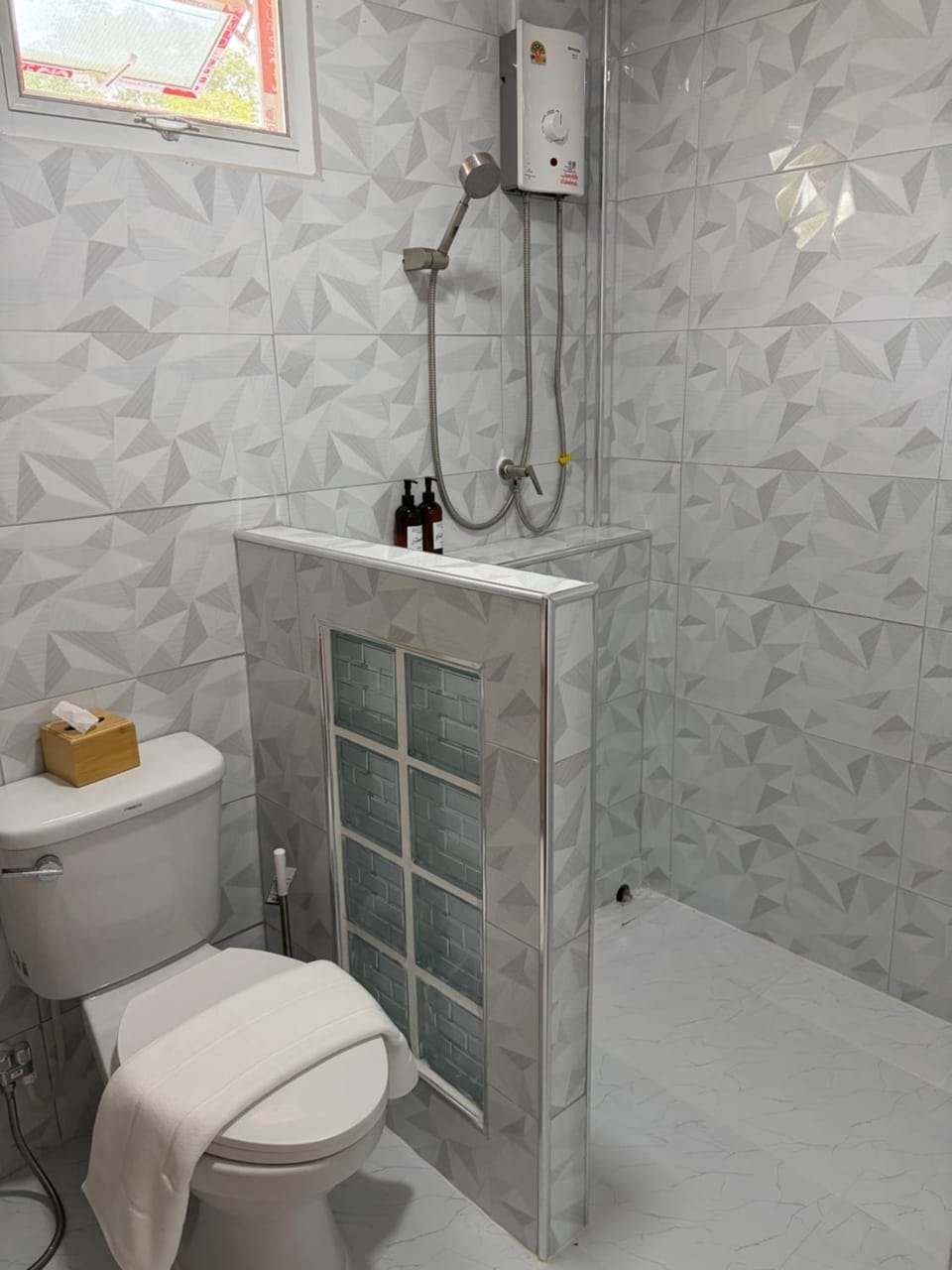 บ้านคีรีรักษ์ House in Thailand